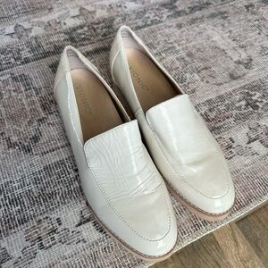 Vionic Off White Leather Loafers